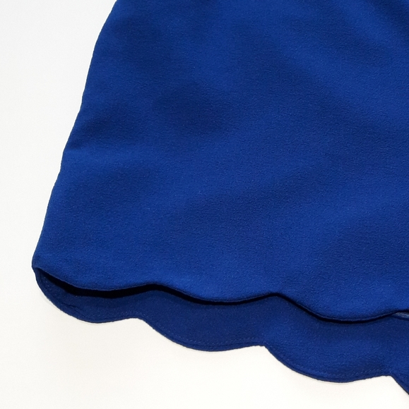Blue Rain | Scallop Hem Shorts - Picture 5 of 8